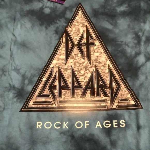 Def Leppard Rock of Ages Band Tee Shirt - Picture 6 of 6